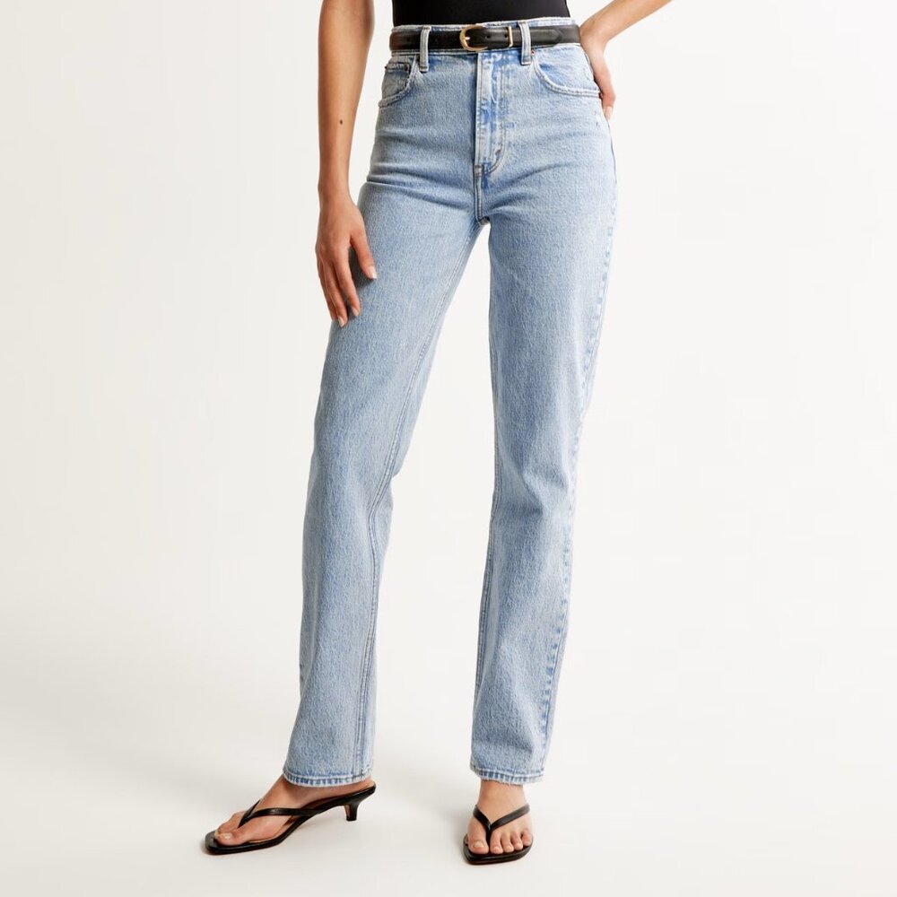 Abercrombie Ultra High Rise 90s Straight Jean